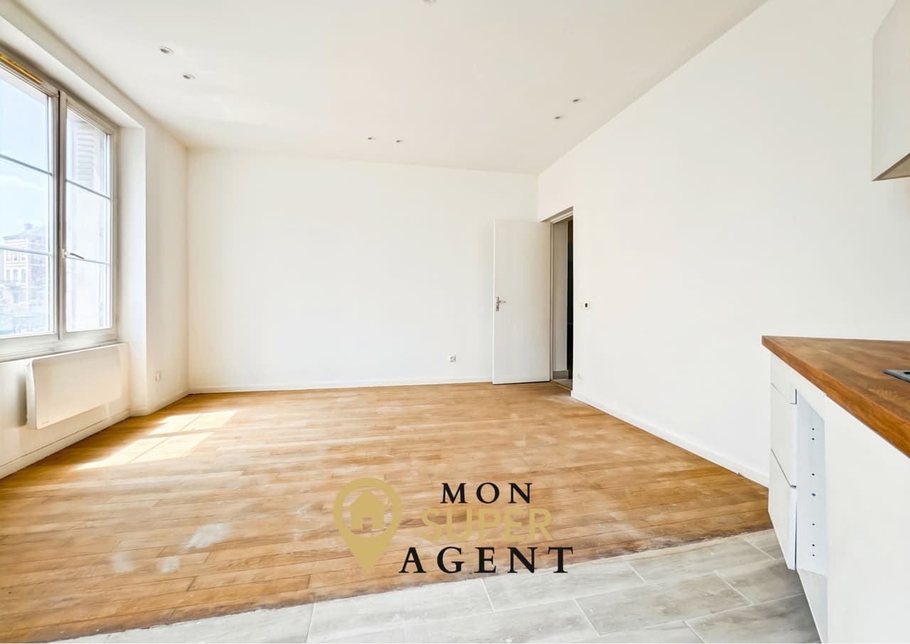 GÉNÉRAL 1 - Plus d'images